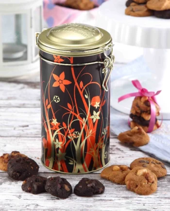 Famous Amos Cookies Canister Chocolate Chip Macadamia (120g)